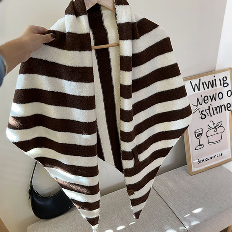 Women’s Fashionable Triangle Shawl Scarf