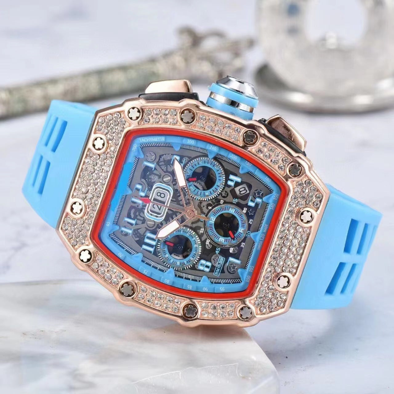 Men's Luxury barrel-shaped watch Rhinestone Embellished Watch