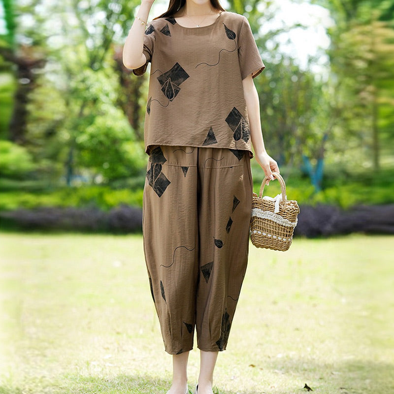 🎉Spring Hot Sale 50% OFF🔥Women's Printed Short-Sleeved Top & Wide-Leg Cropped Pants Set