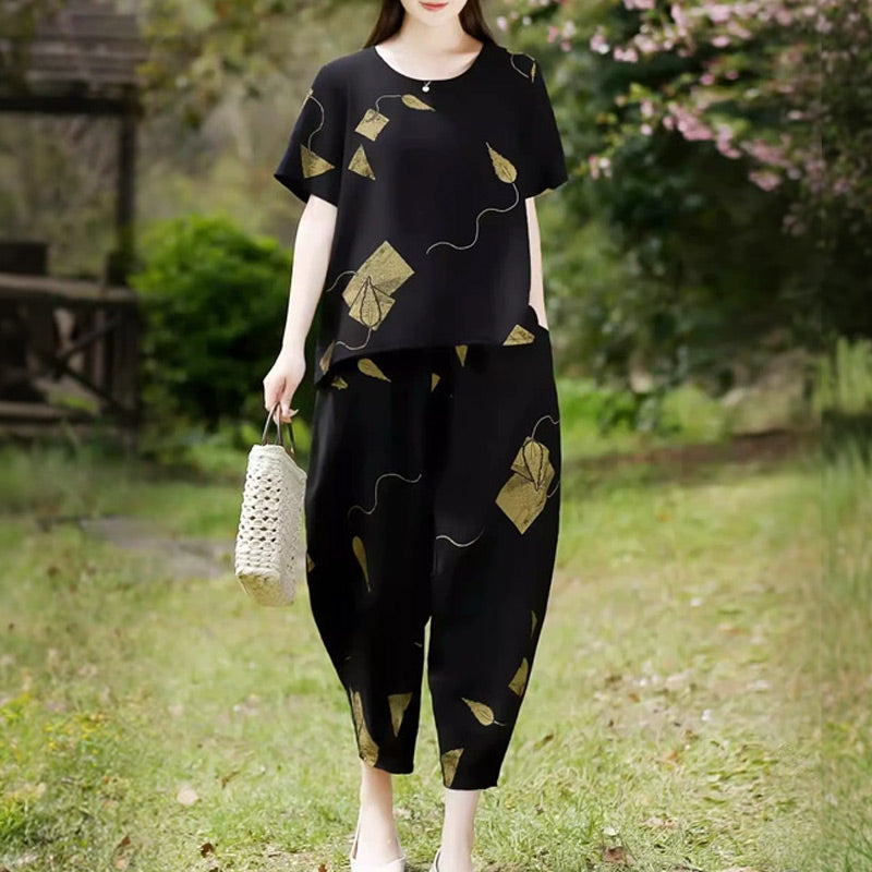 🎉Spring Hot Sale 50% OFF🔥Women's Printed Short-Sleeved Top & Wide-Leg Cropped Pants Set