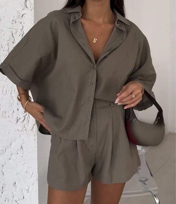 🎁2025 New Arrive - 40% OFF🎁✨ Women's Casual Lapel Top & High-Waisted Shorts Set – Effortless Style & Comfort! 🌸
