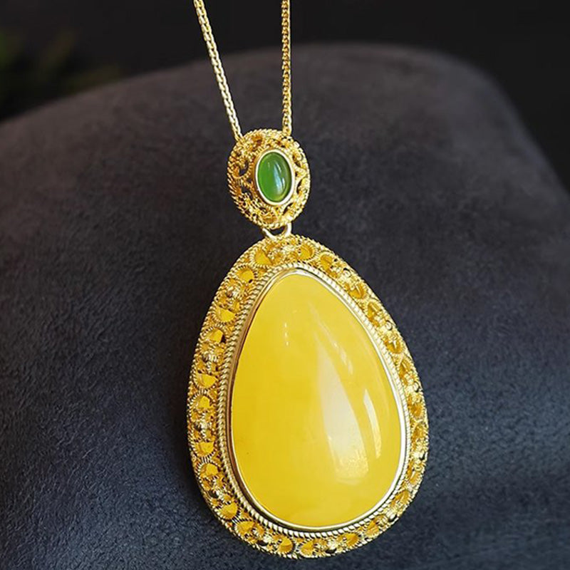 🍀Lucky Flower Pendant Necklace - Elegant & Eye-Catching💎