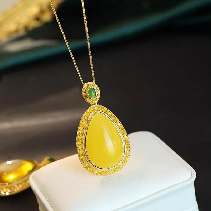 🍀Lucky Flower Pendant Necklace - Elegant & Eye-Catching💎