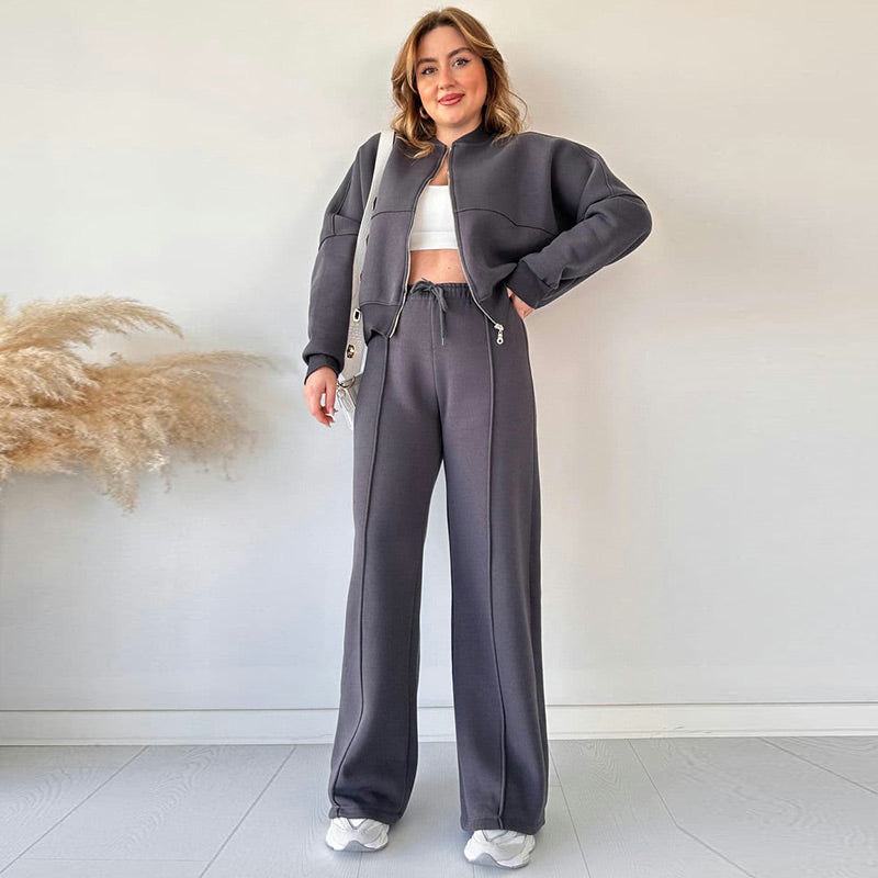 Women’s Stylish Two-Piece Tracksuit Set