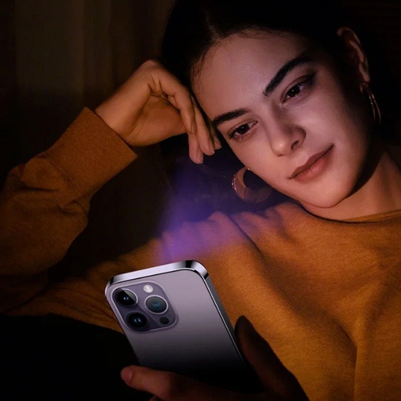 Quick-Apply Anti-Dust and Blue Light Screen Privacy Protector for iPhone