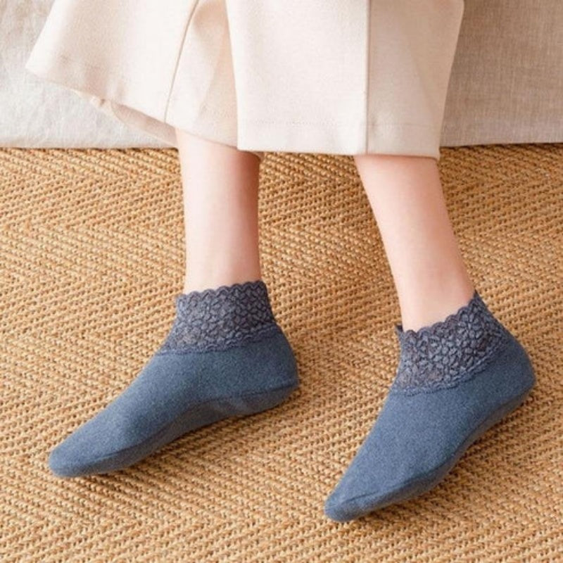 🔥 Spring New Fashion Lace Ankle Socks🌈 (One size fit all)🔥