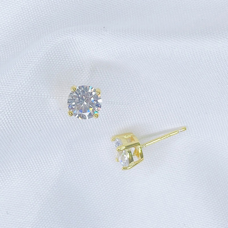 👸Sparkling Moissanite Round Stud Earrings（50% OFF）