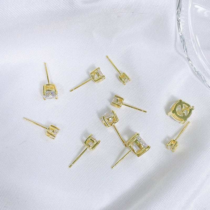 👸Sparkling Moissanite Round Stud Earrings✨