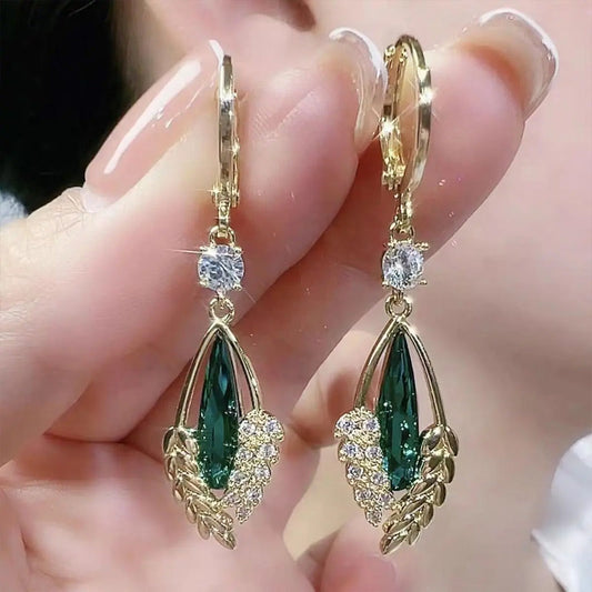 🔥2025 Hot Sale 🙋‍♀️ Only Today 50% OFF🌟 Sparkly Green Dangle Huggie Earrings