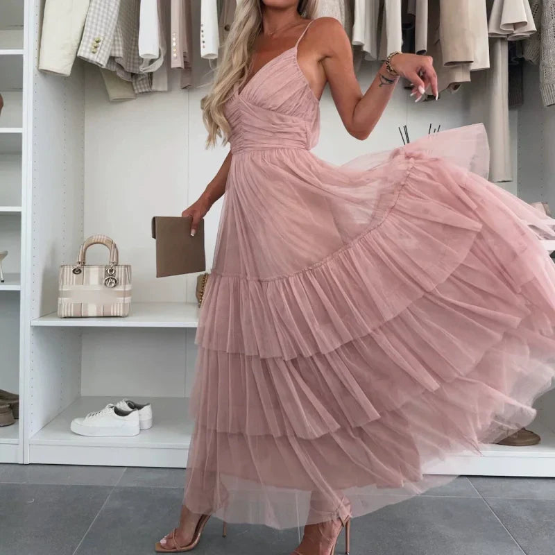 🔥Hot Sale 56% OFF 👗New Style Women’s Elegant Spaghetti Strap Tiered Tulle Maxi Dress🌷 Layered and Ethereal, A Fresh Summer Fashion Choice!