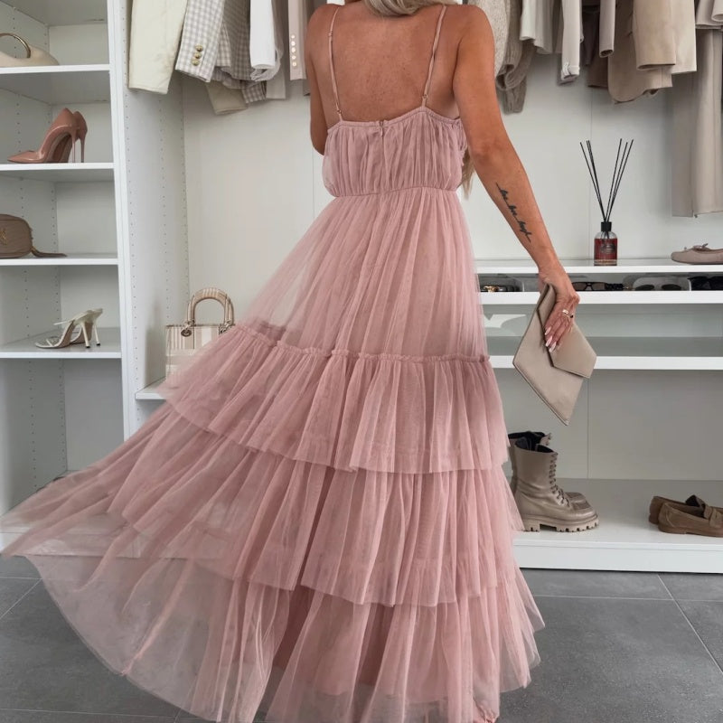 🔥Hot Sale 56% OFF 👗New Style Women’s Elegant Spaghetti Strap Tiered Tulle Maxi Dress🌷 Layered and Ethereal, A Fresh Summer Fashion Choice!