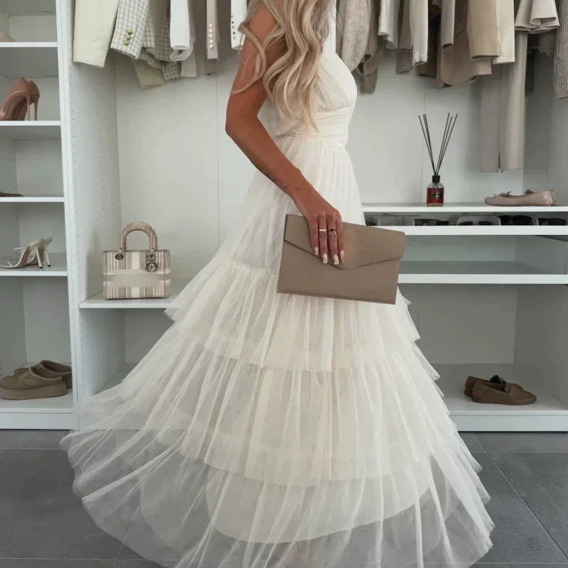 🔥Hot Sale 56% OFF 👗New Style Women’s Elegant Spaghetti Strap Tiered Tulle Maxi Dress🌷 Layered and Ethereal, A Fresh Summer Fashion Choice!