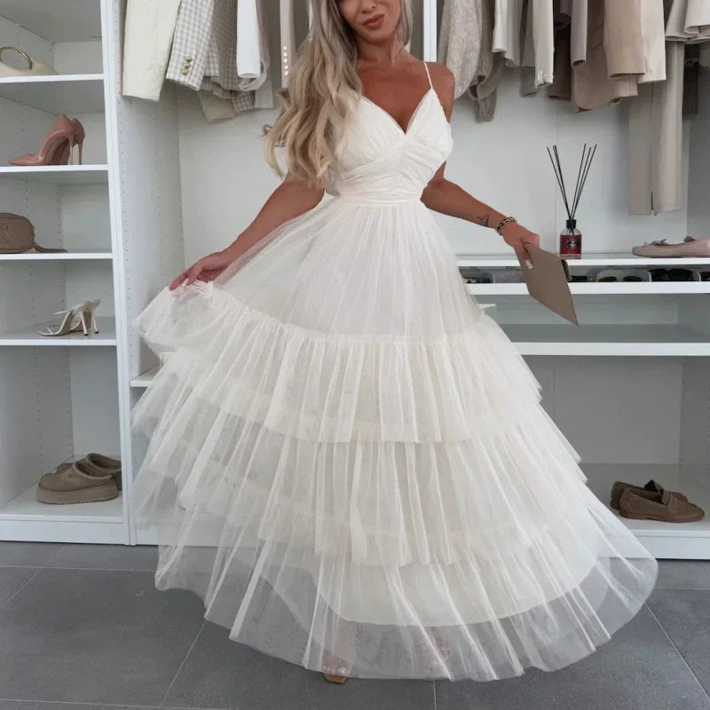 🔥Hot Sale 56% OFF 👗New Style Women’s Elegant Spaghetti Strap Tiered Tulle Maxi Dress🌷 Layered and Ethereal, A Fresh Summer Fashion Choice!