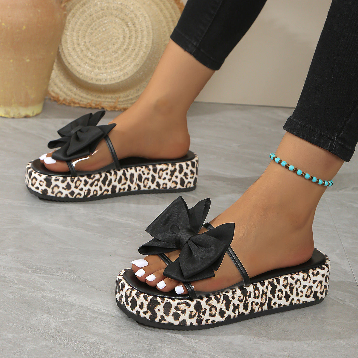 🎀2025 Summer special offer: 50% off slip-on shoes with leopard print, bow and thick sole