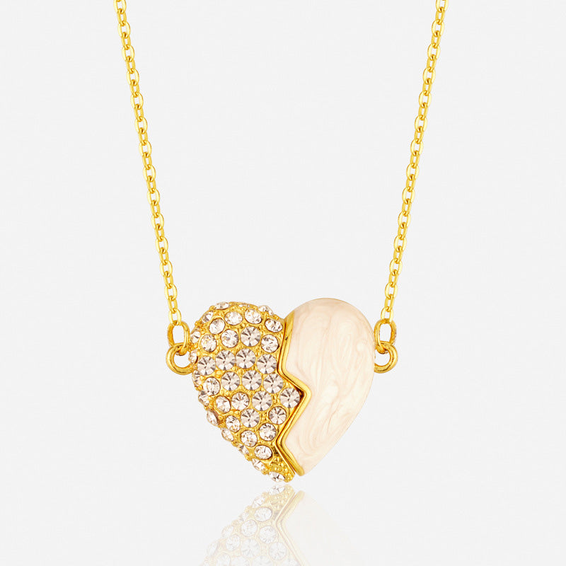 ✨ 2025 New Couple Necklace📿💖Premium Gold Diamond Magnetic Heart Necklace