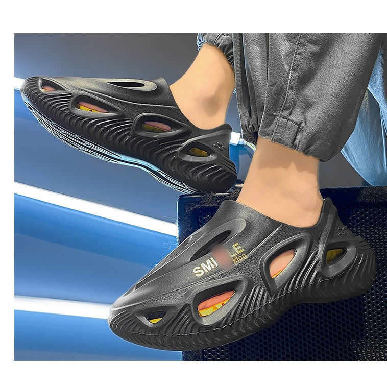 👟Men's Thick Bottom Hollow Outdoor Slippers - Breathable & Durable🌳