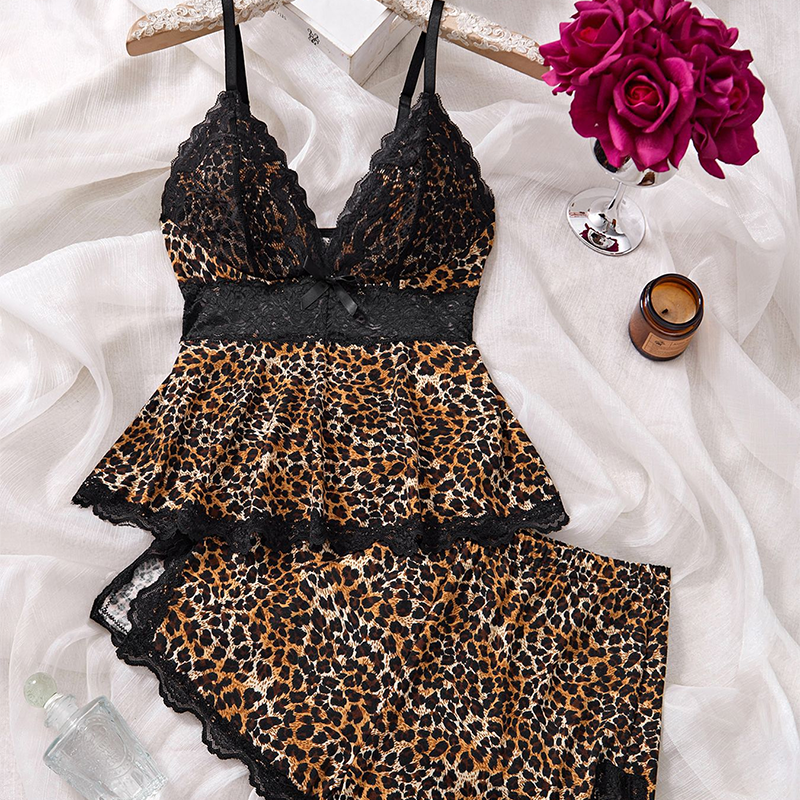 🎉🎉This week's Special Sales - 50% OFF💕Lace Trimmed V-Neck Camisole & Shorts Sleepwear Set