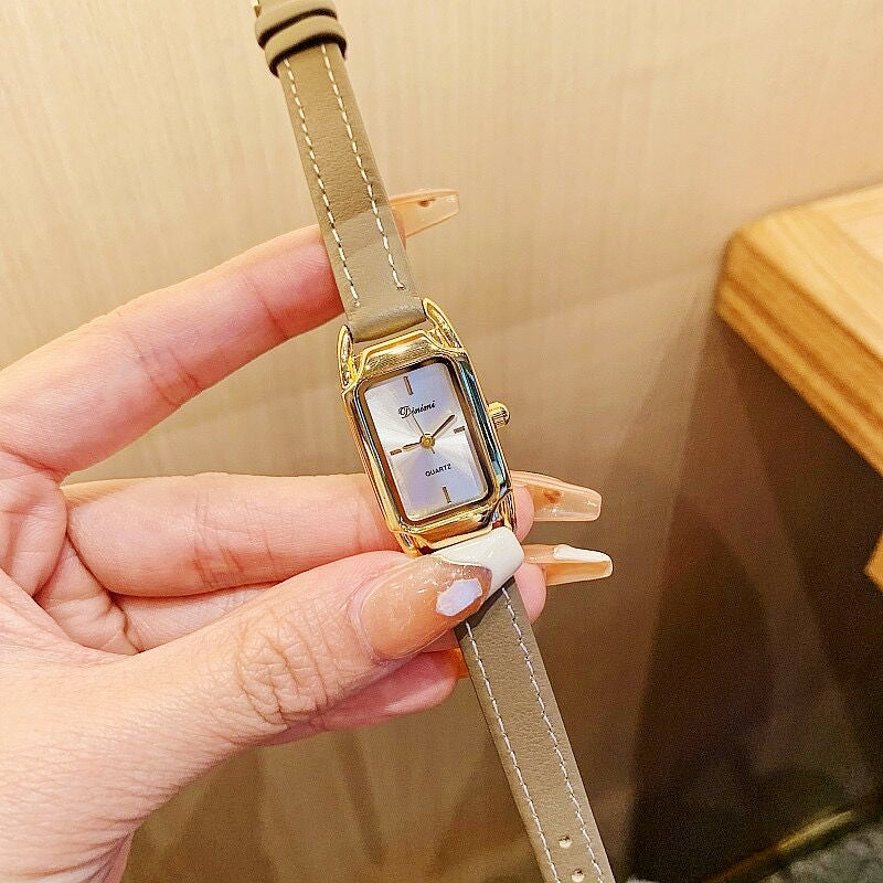 ✨ Women’s Classical & Stylish Quartz Watch⌚️