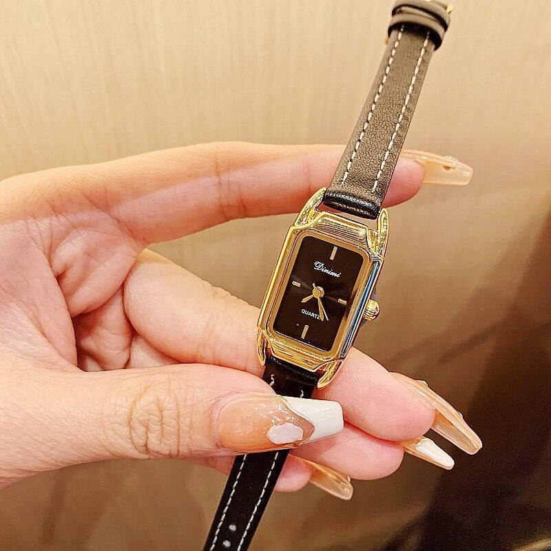 ✨ Women’s Classical & Stylish Quartz Watch⌚️