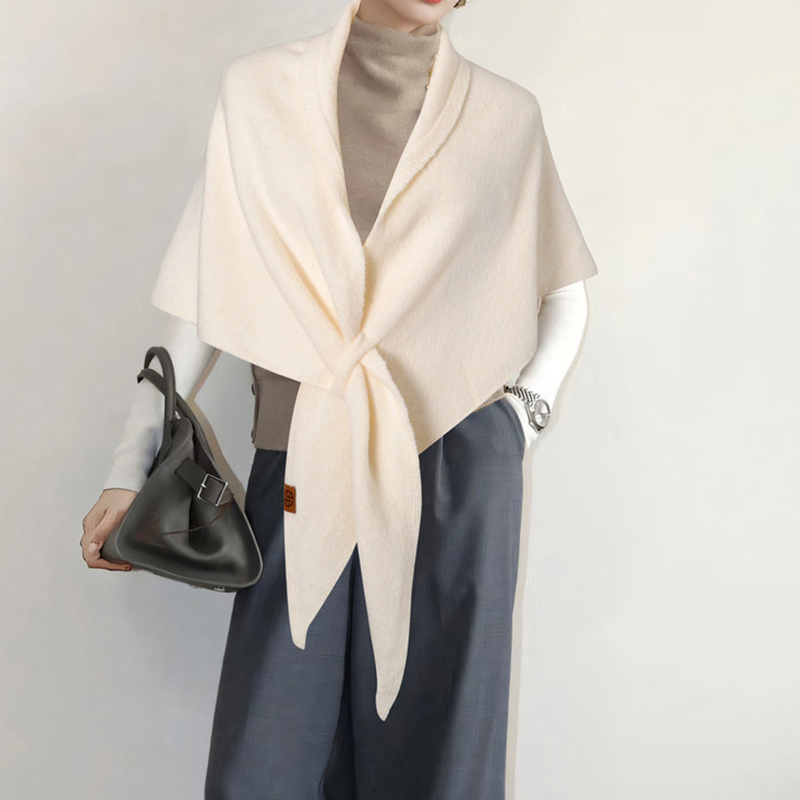 Women’s Fashionable Triangle Shawl Scarf