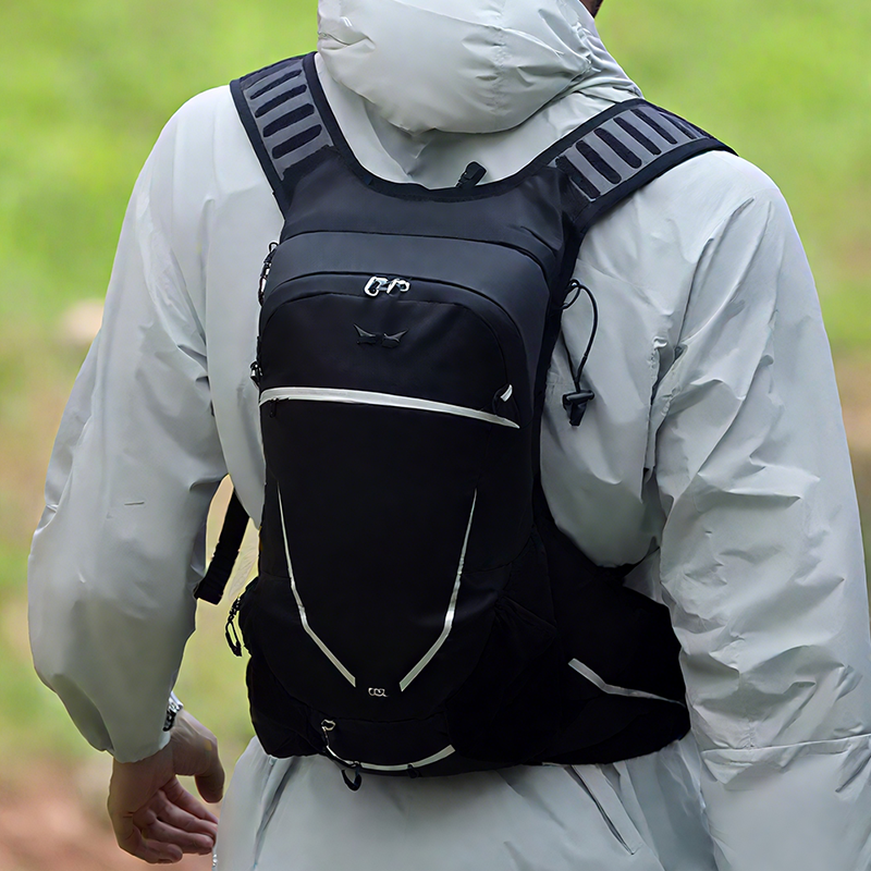 Lightweight Outdoor Multi-Functional Backpack With Hydration Bladder
