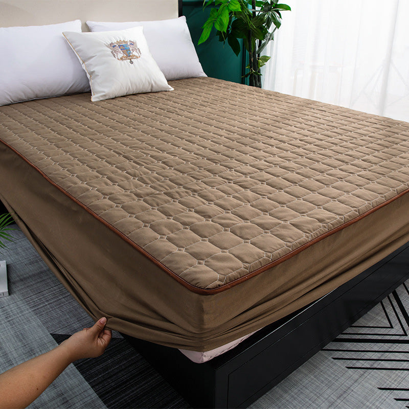 Waterproof Breathable Spiked Mattress Protector
