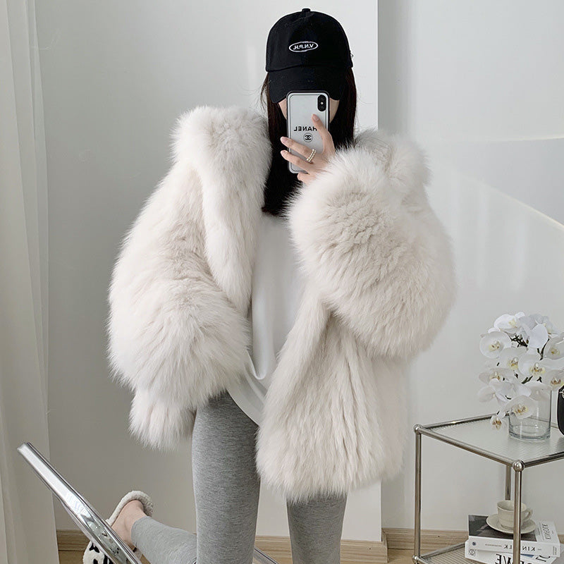 Loose, cozy, warm and washable hooded jacket for women