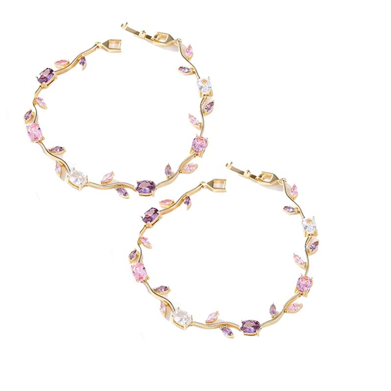 🍀Women's Dainty Leaf Charm Bracelet