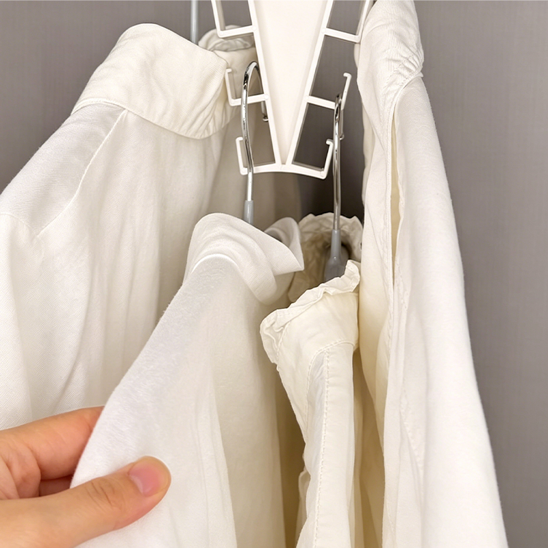 🎉 2026 Sale — Over 16,000 Sold! 👔🧣 One small triangle, tons of storage — double-sided hooks, 360° rotation, and a compact footprint that clears clutter fast. 🏠