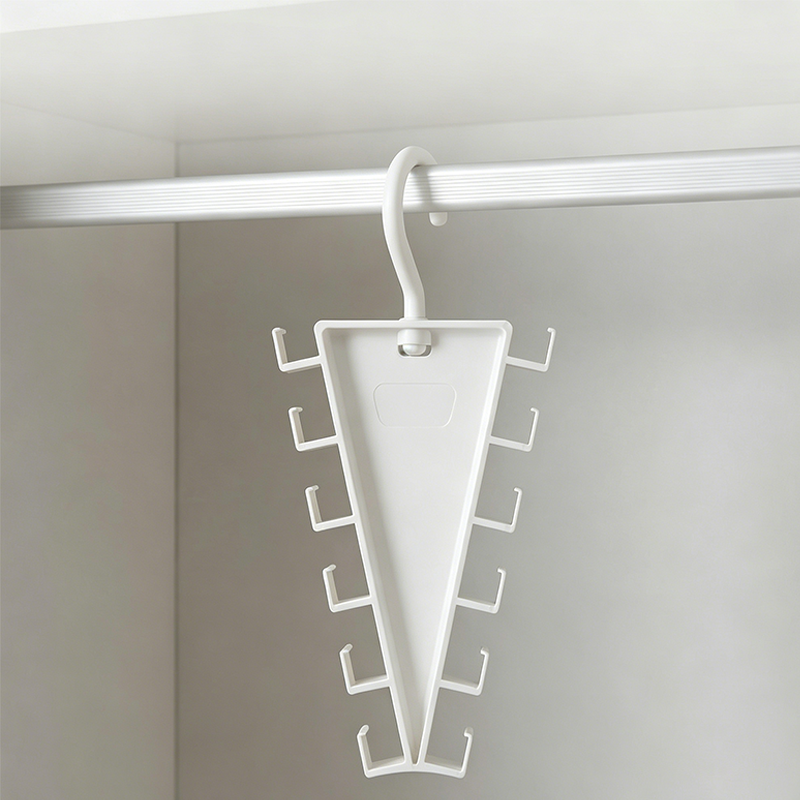 🎉 2026 Sale — Over 16,000 Sold! 👔🧣 One small triangle, tons of storage — double-sided hooks, 360° rotation, and a compact footprint that clears clutter fast. 🏠