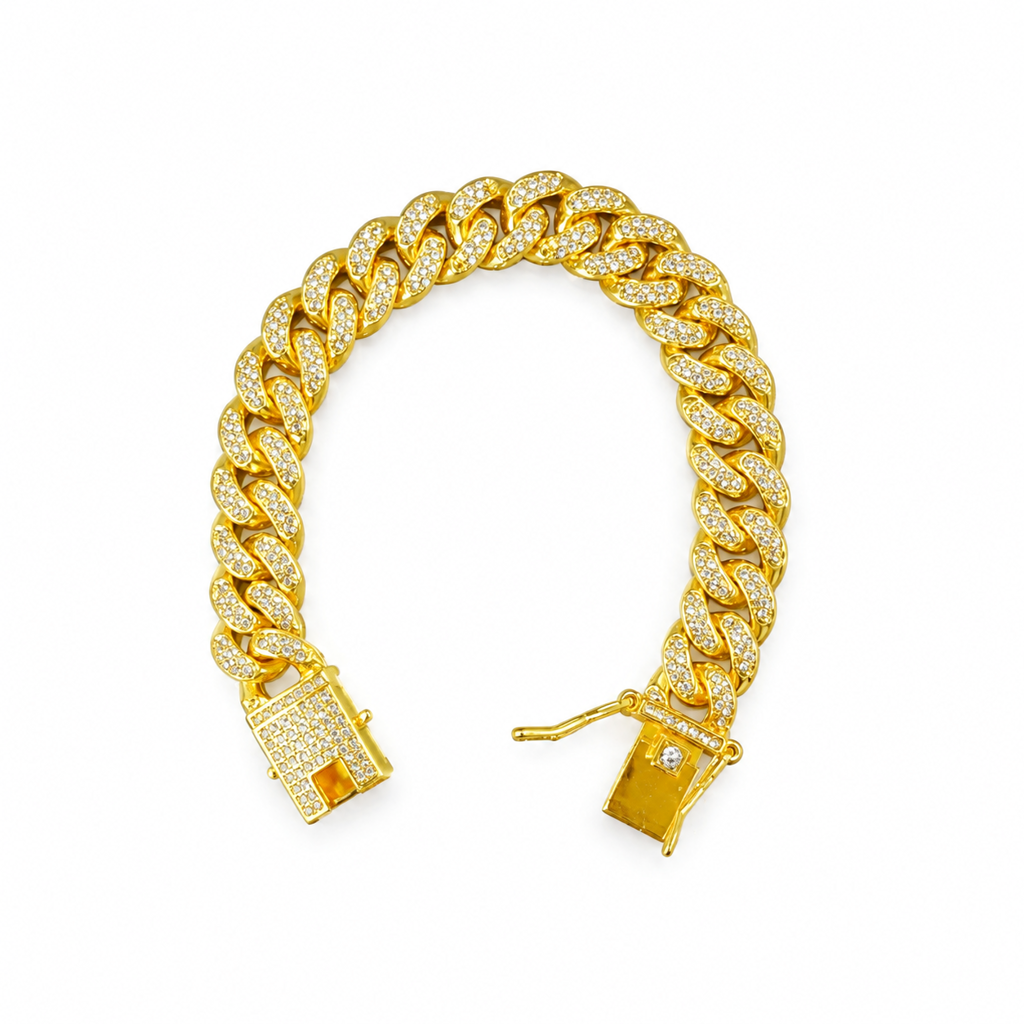 💎 Iced-Out Cuban Dog Collar – Bold, Secure & Fur-Friendly ✨